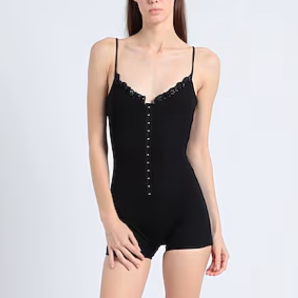 Frankie’s Bikinis X Sydney Sweeney Annabella Pointelle Romper Small New With Tag - Picture 1 of 13